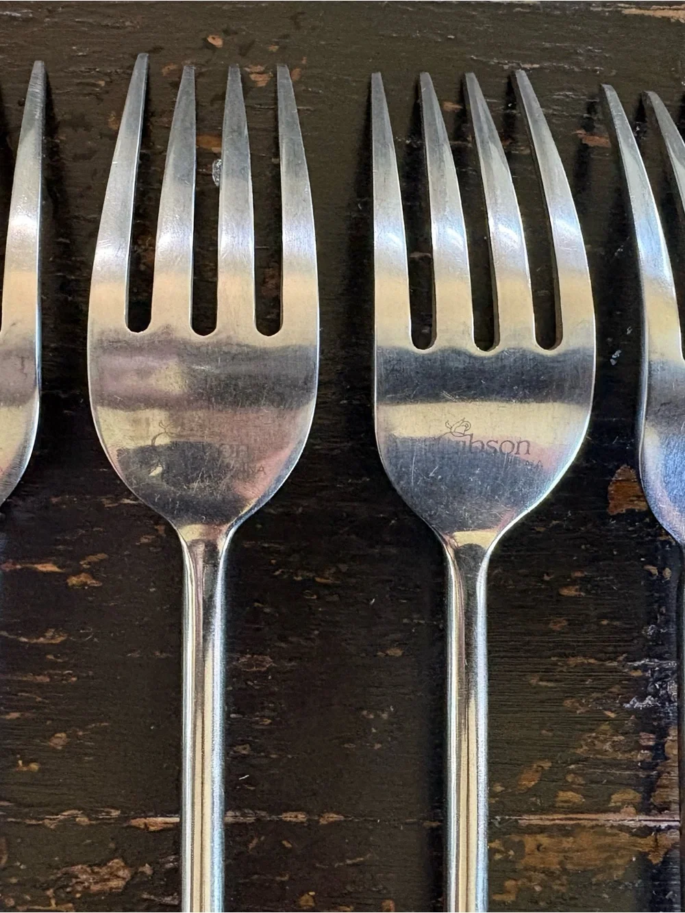 Gibson CUOMO Stainless SALAD FORKS Open Ring Tip 18/8 Glossy Flatware Set of 4